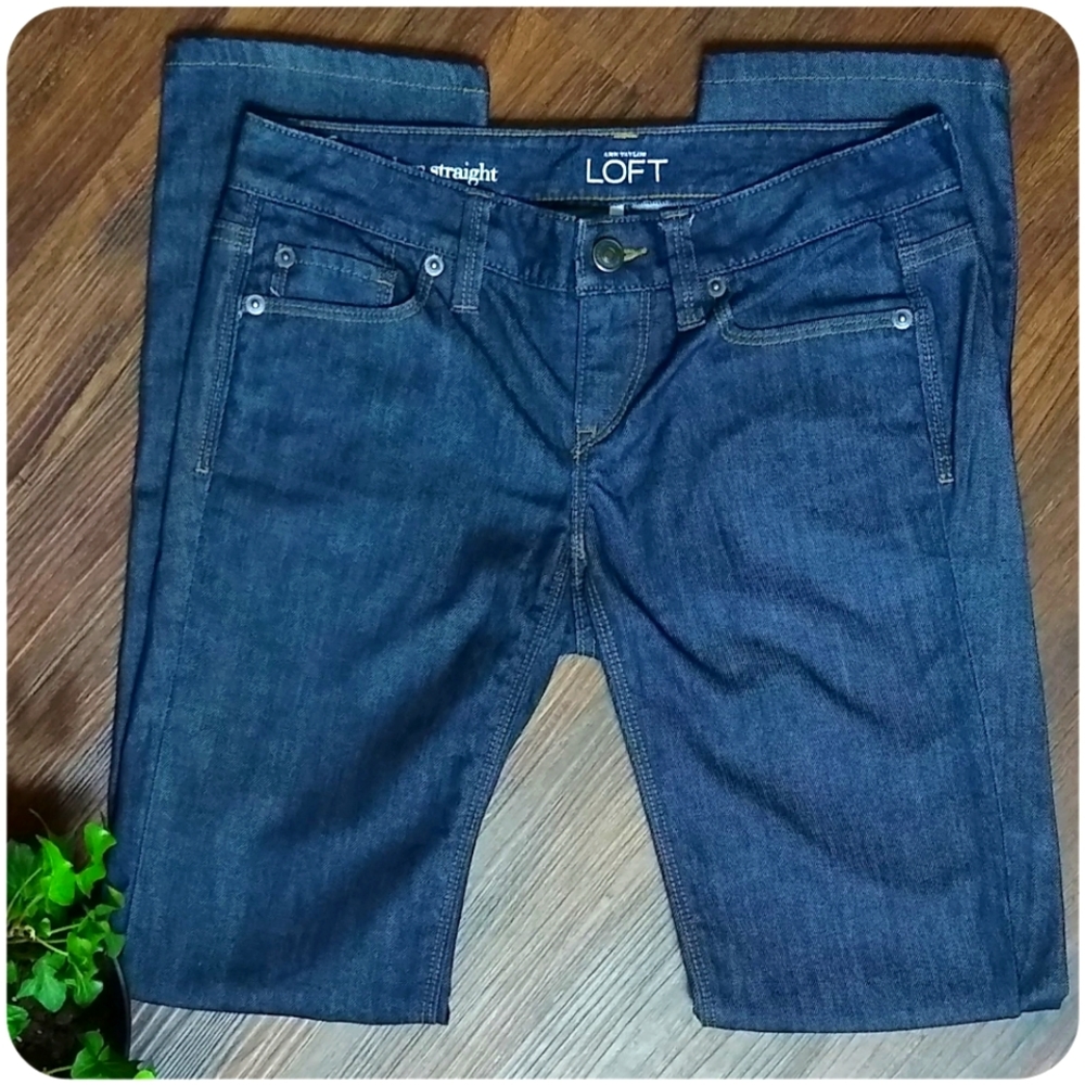 Loft | Ann Taylor | Modern Straight Cut Jeans | EUC | Size 00P